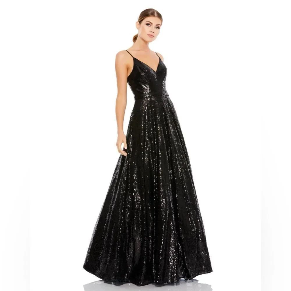 Mac Duggal IEENA V neck Sequined all over Black Ball gown